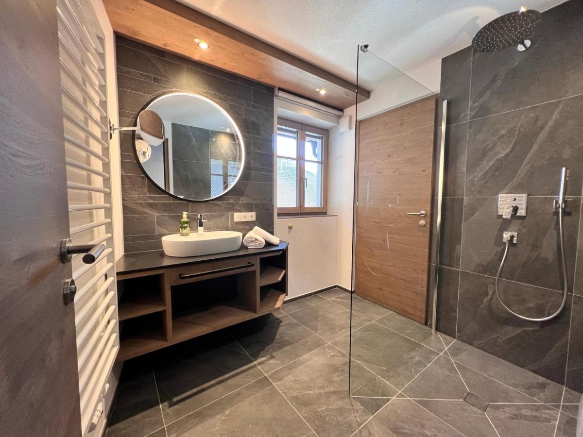 Adlhof Apartment *